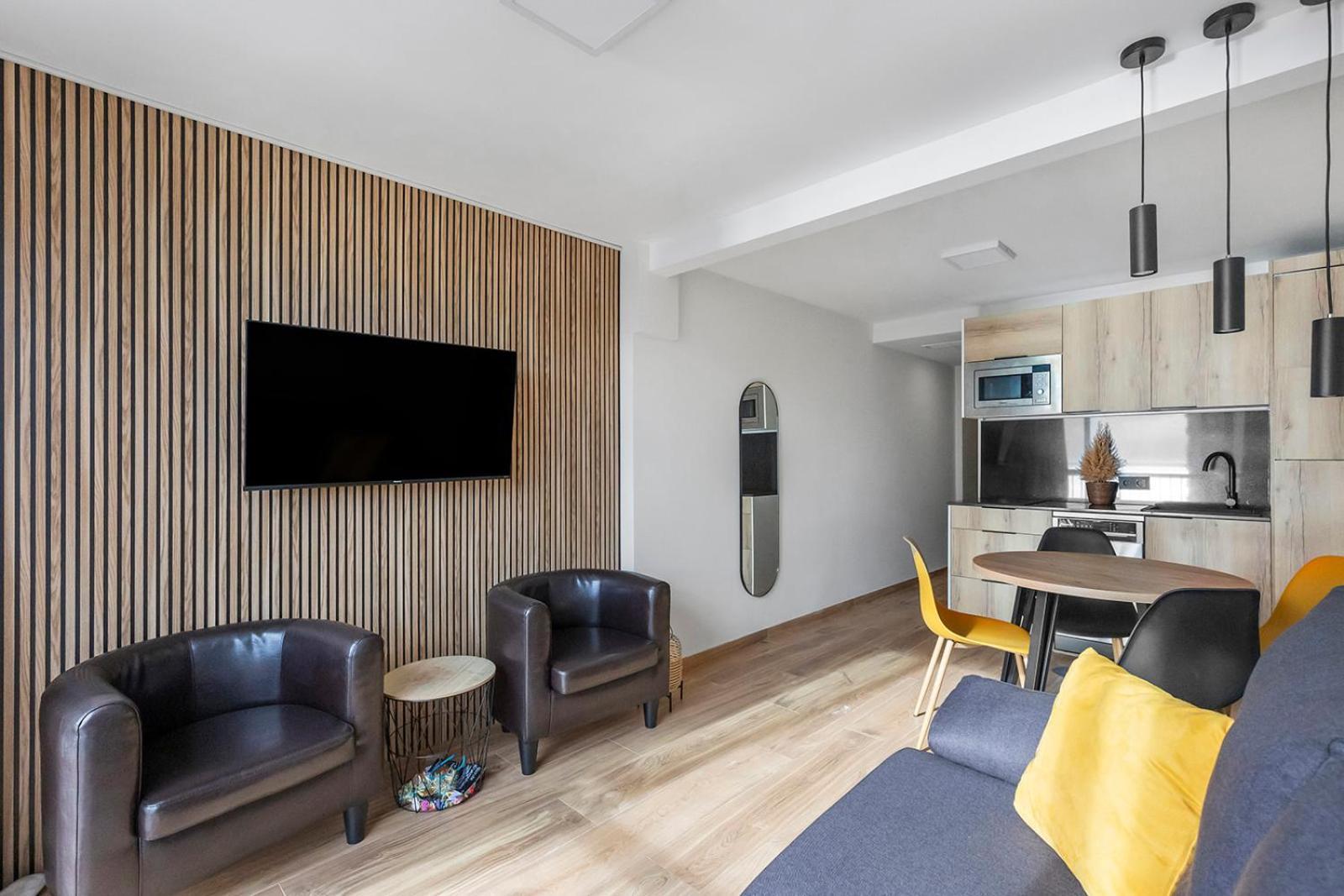 Reformed Sea Views In With Ac And Pool Apartment *